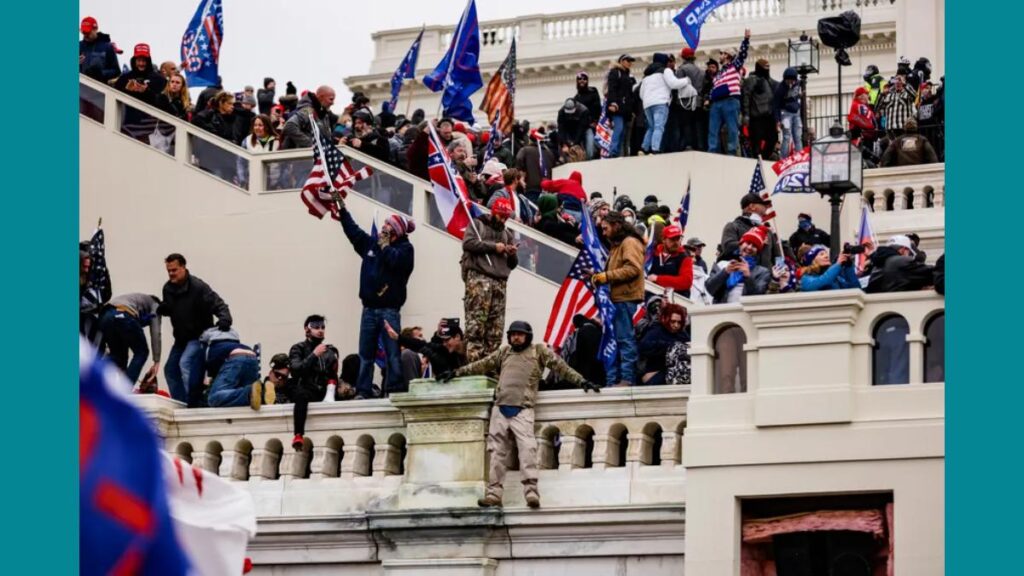 L'assaut du Capitole des États-Unis à Washington D.C, le 6 janvier 2021 après l'annonce de la défaite de Donald Trump face à Joe Biden