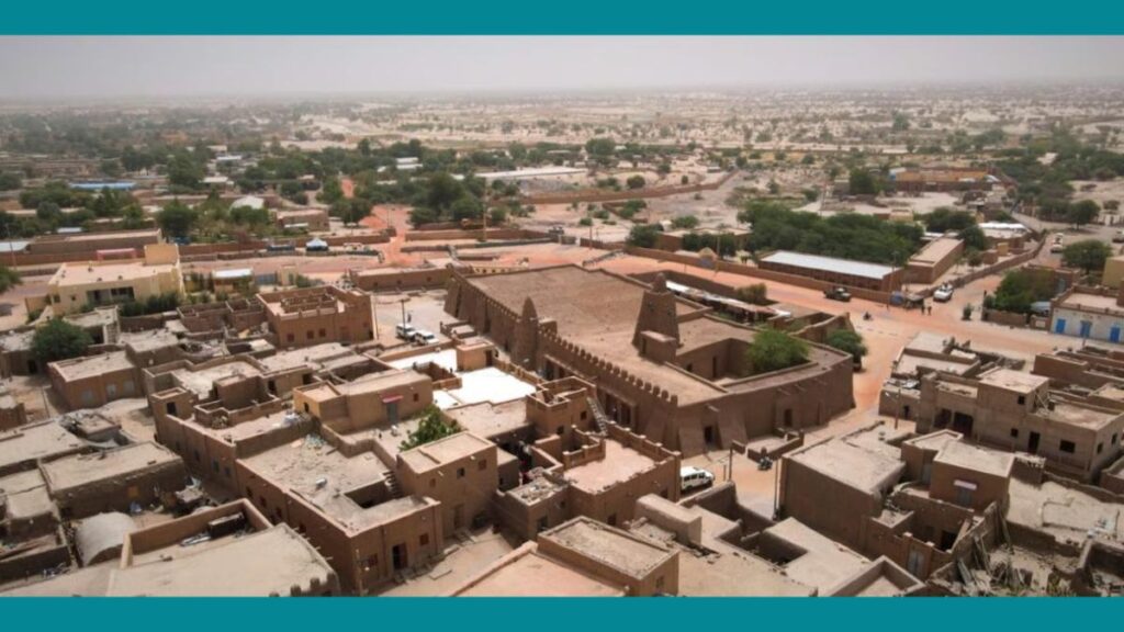 Une vue aérienne de la mosquée Djinguereber à Tombouctou,